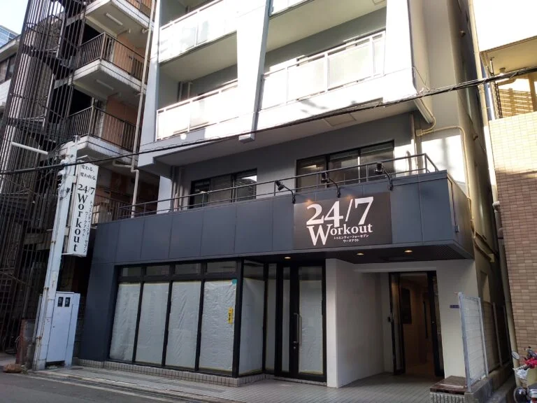 24/7ワークアウト 梅田店　外観画像