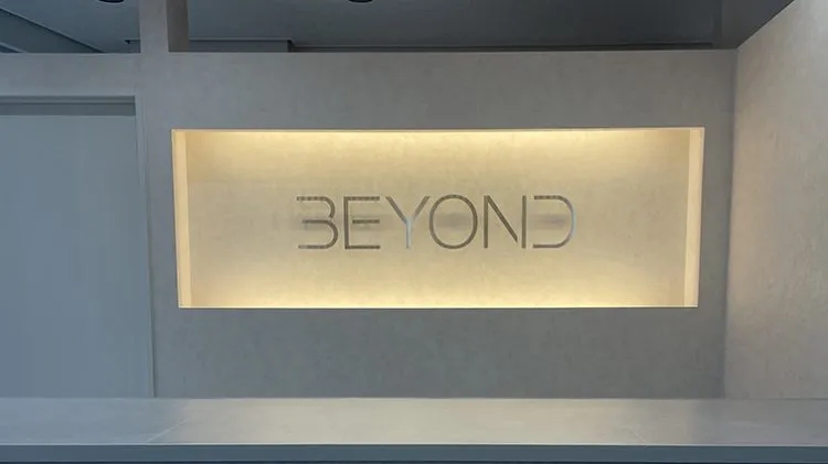 BEYOND 梅田店　内観画像